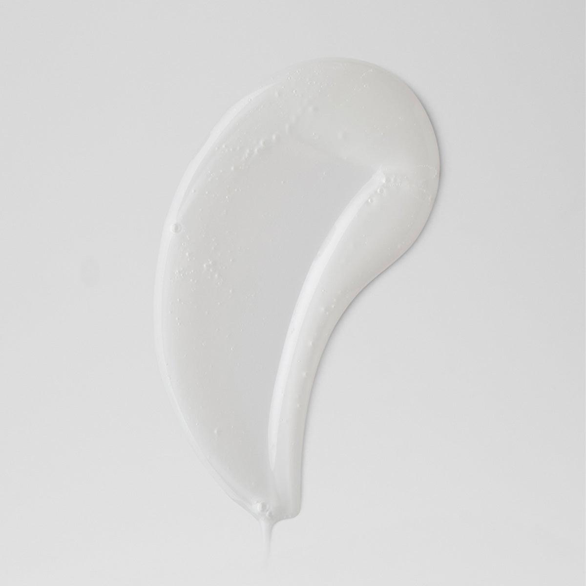 TheHydratingShampoo-OnGrey02